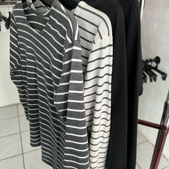 T-Shirt - Picture 6 of 7